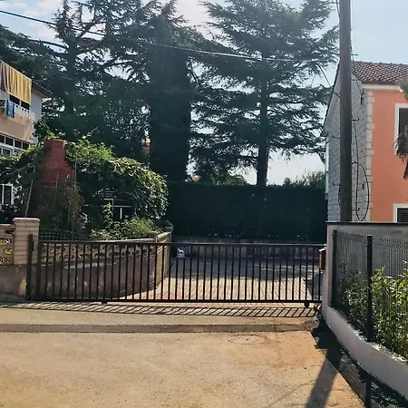 Nadia Apartment